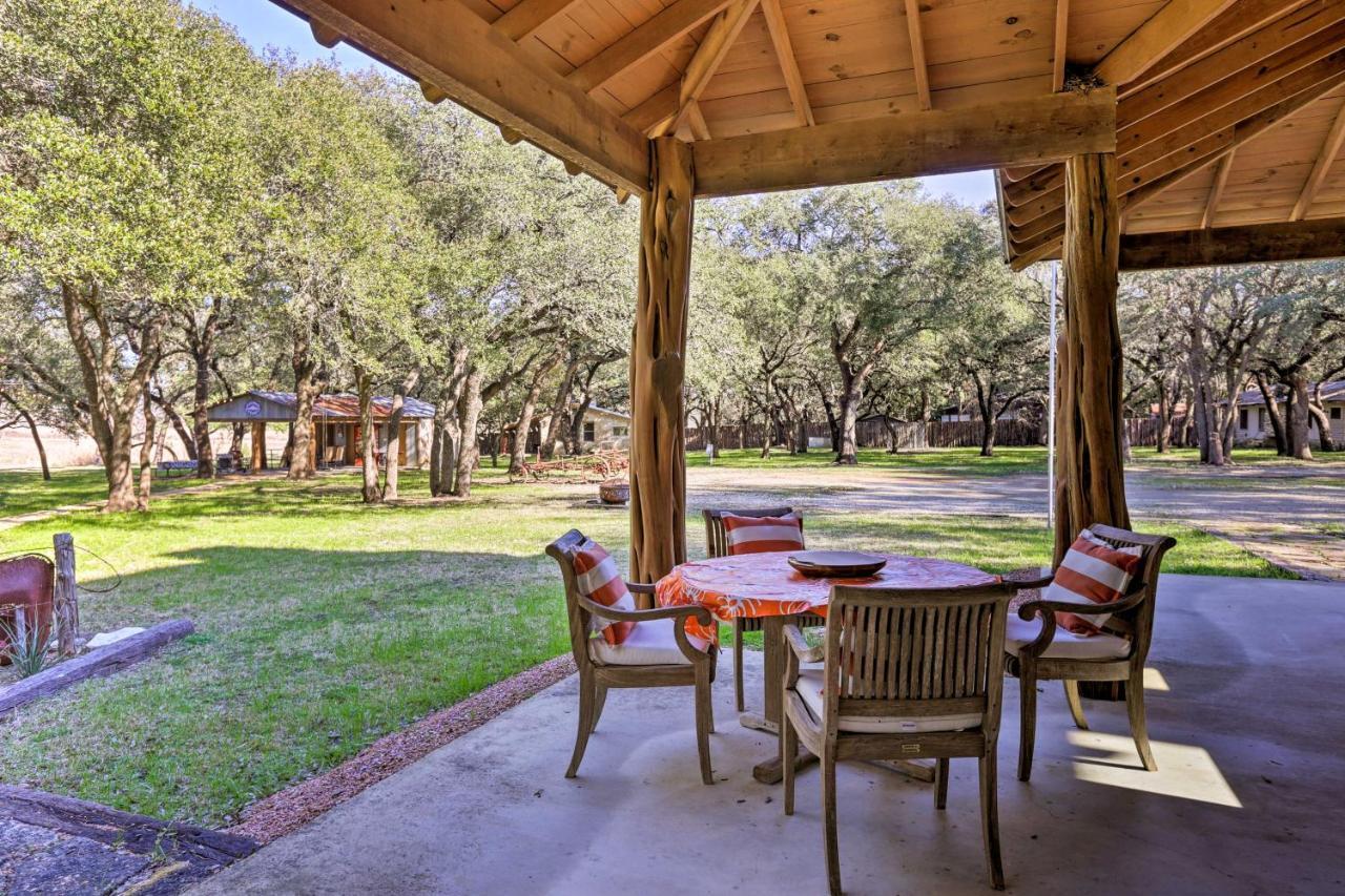 Riverfront Blanco Home With Shaded Porch And Hot Tub 外观 照片