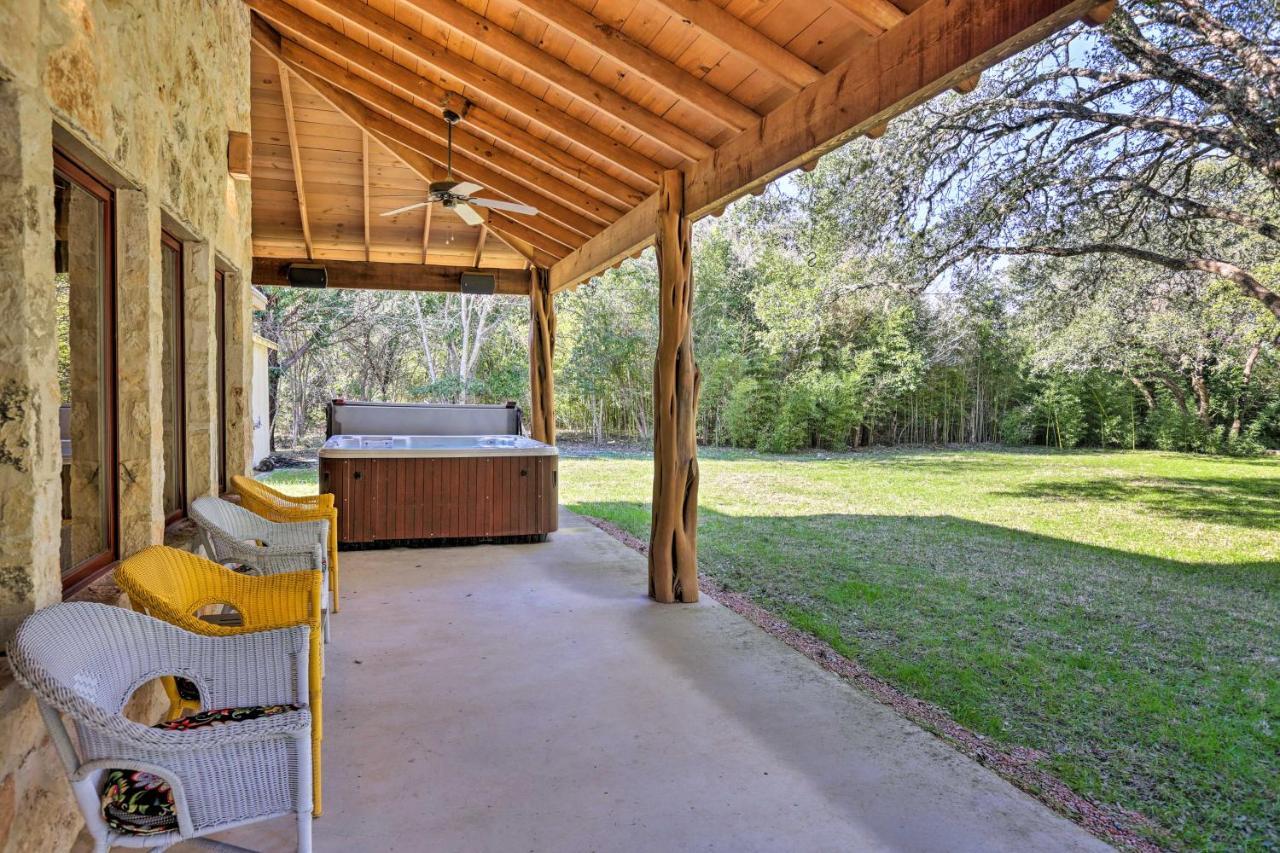 Riverfront Blanco Home With Shaded Porch And Hot Tub 外观 照片